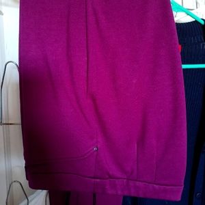 Jones New York grape colored ankle pants